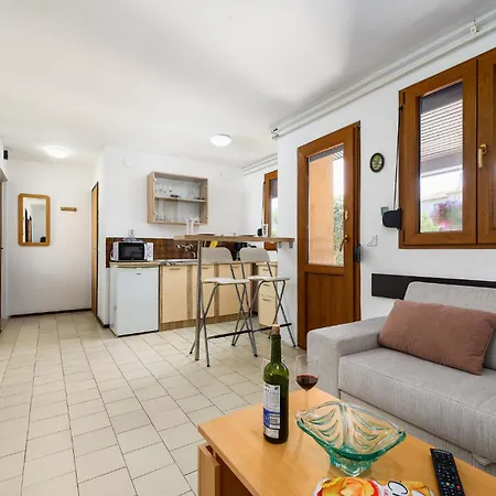 Lovely In With Kitchen *